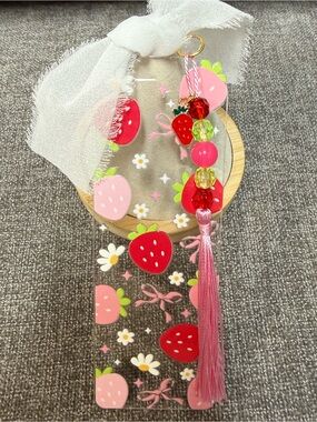 Acrylic bookmark “Strawberries” 🍓 design, tassel, charm and beads. NWOT